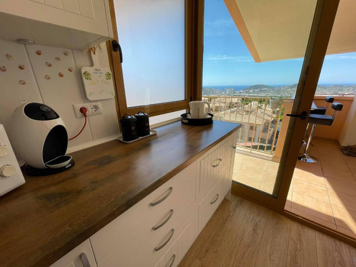 2 Bed Penthouse Apartment - Sea Views - Sleeps 4 Finestrat Ngoại thất bức ảnh
