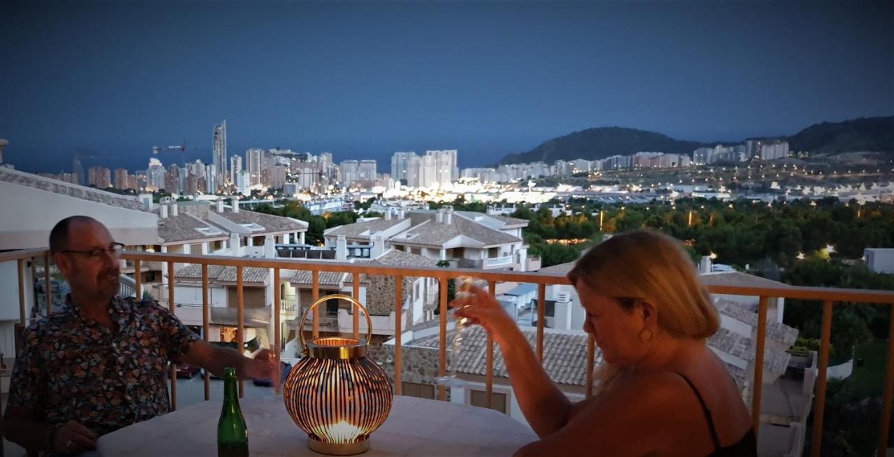 2 Bed Penthouse Apartment - Sea Views - Sleeps 4 Finestrat Ngoại thất bức ảnh